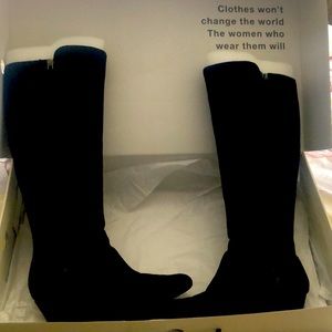 Anne Klein black suede boots